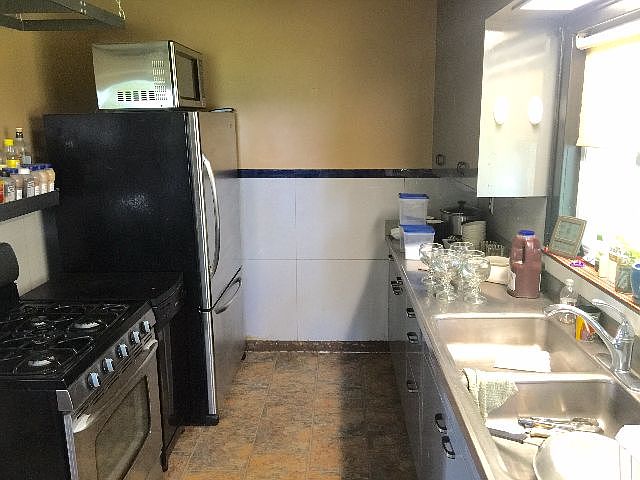 1st image of 2678 Bentley Ave
