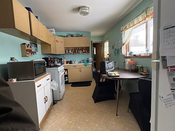 3rd image of 170 Cherrywood Rd