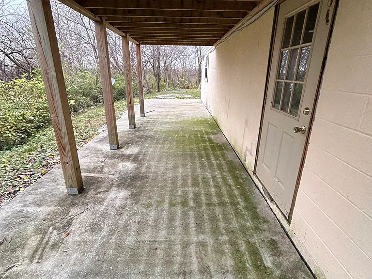 104 Lilac Dr #B — Photo 3
