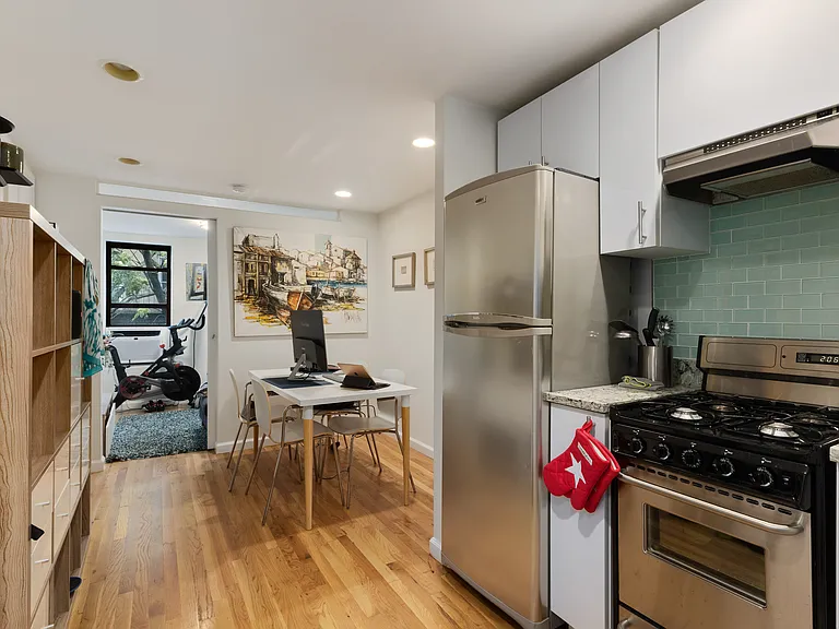 89 Christopher St #6 — Photo 1