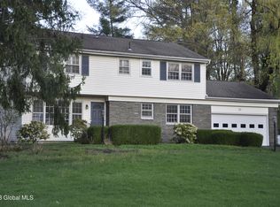 28 Thorndale Rd, Slingerlands, NY 12159