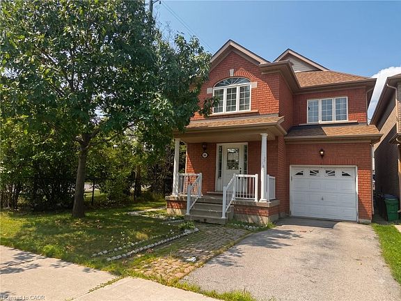 2nd image of 56 Peachleaf Cres