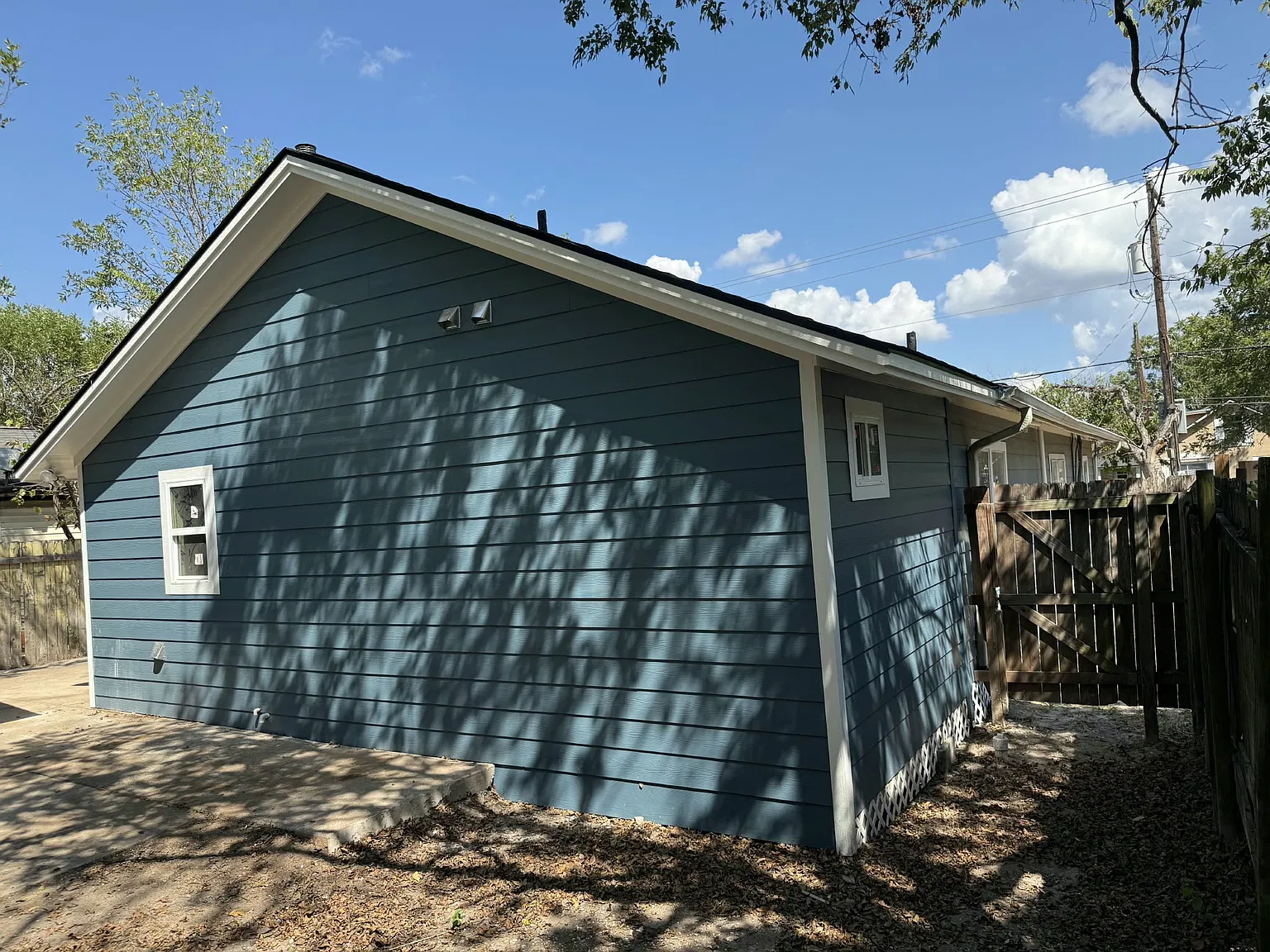 4 bed, 1800 sqft, $2,000 — Photo 4