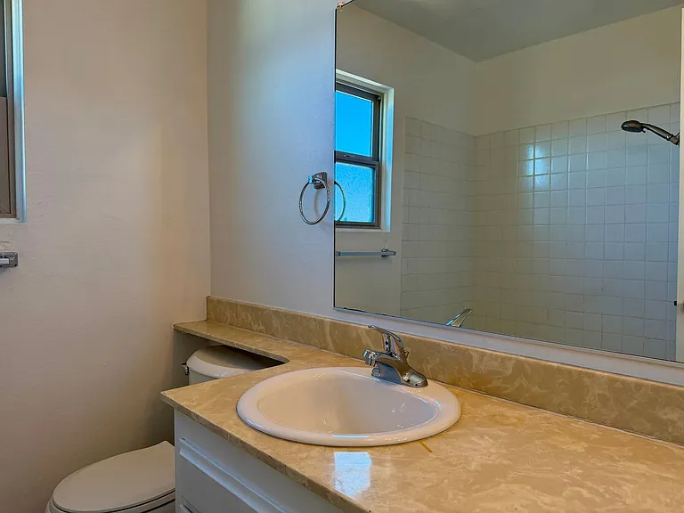 3636 Valencia St — Photo 8