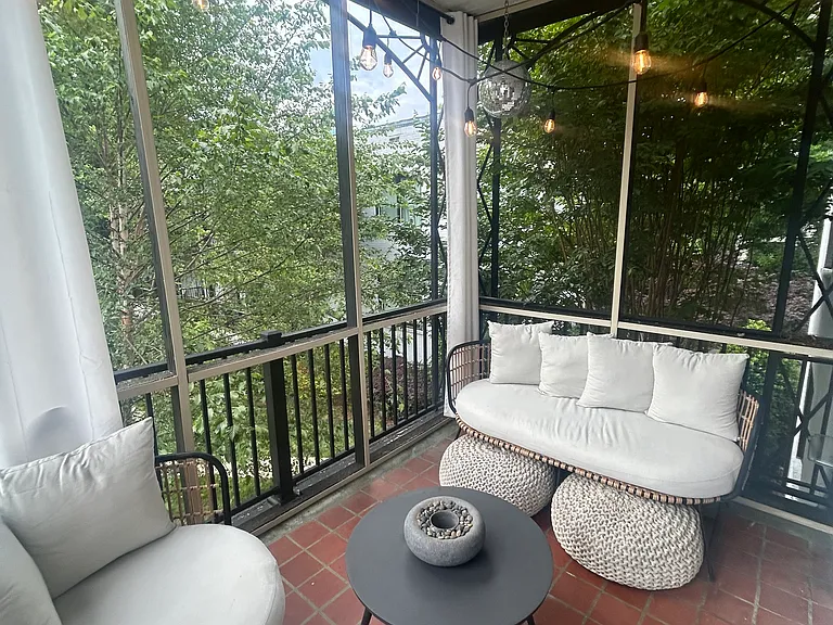 128 Peachtree Memorial Dr NW #4 — Photo 8
