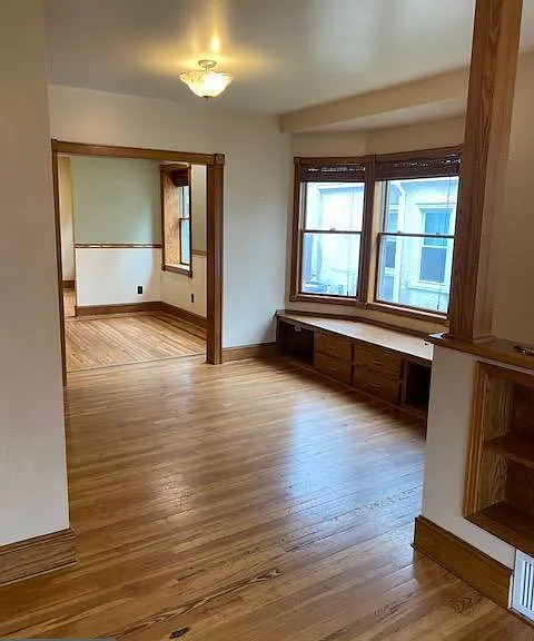 30 Thomas Ave — Photo 3