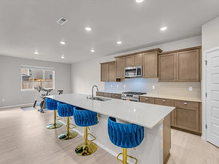 1521 10th Pl — Photo 10
