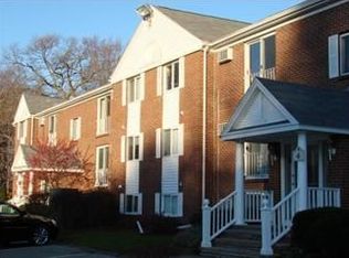 1 Birchwood Ct APT 103, Amesbury, MA 01913