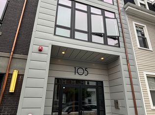 105 W 3rd St #1, Boston, MA 02127