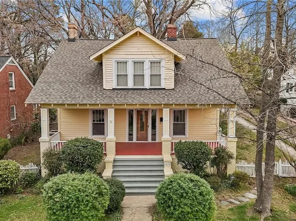 529 Hillcrest Ave, Burlington, NC 27215