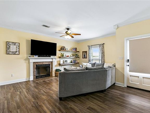 4th image of 9318 Rue De Benoit