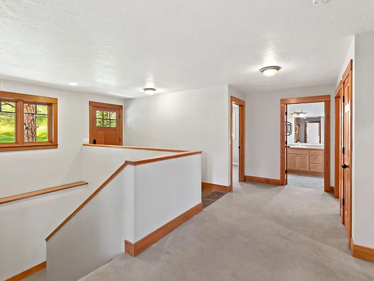 Forest Hill Ln — Photo 12
