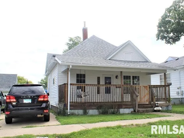 104 S Elm St, Kewanee, IL 61443