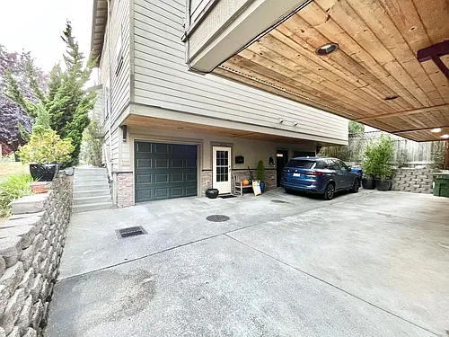 3012 21st Ave W #B Photo 1