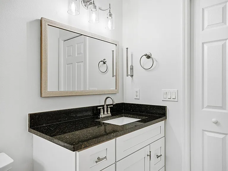 57 Raintree Pl #B — Photo 27