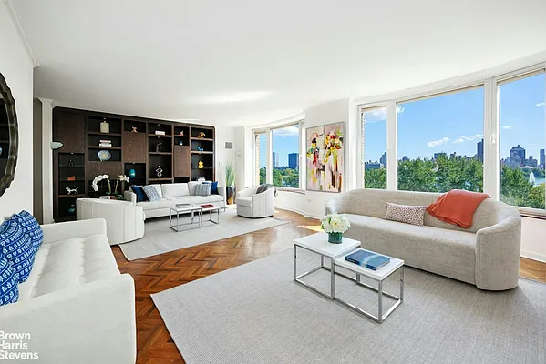 Living room, photo 4