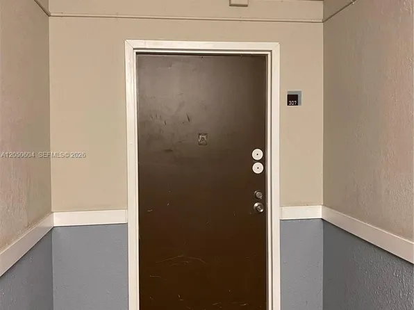 486 NW 165th Street Rd APT B307, Miami, FL 33169