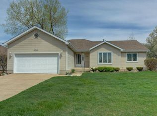 619 N Wren Ln, Griffith, IN 46319