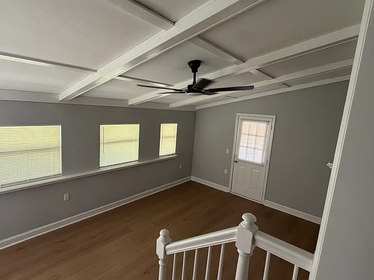 5004 Redstone Dr — Photo 8