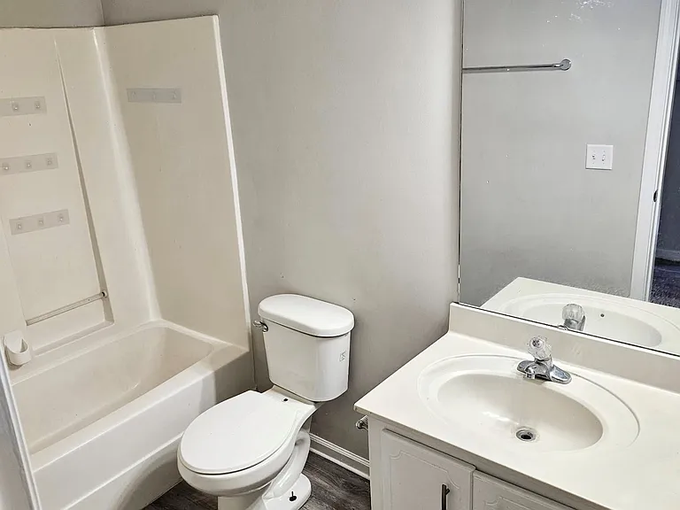 112 Alpha Ct — Photo 9
