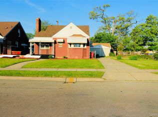 20710 Redmond Ave, Eastpointe, MI 48021