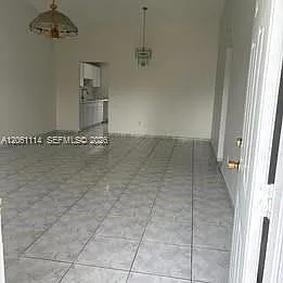 Waterside Townhomes Sec 1 — Photo 2