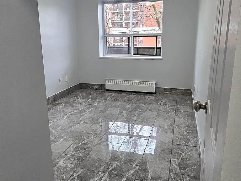 1651 Victoria Park Ave #204 — Photo 25