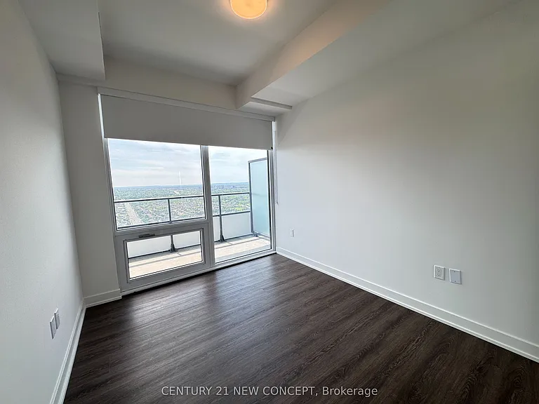 448 Burnhamthorpe Rd W #4711 — Photo 4