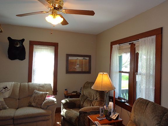 Possible 4th bedroom off the living room currently being used as a family room.