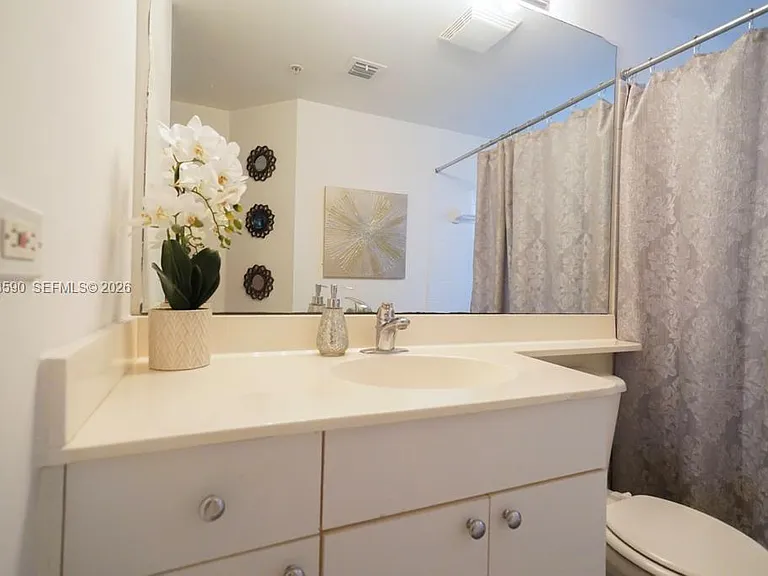 17145 N Bay Rd #4403 — Photo 13