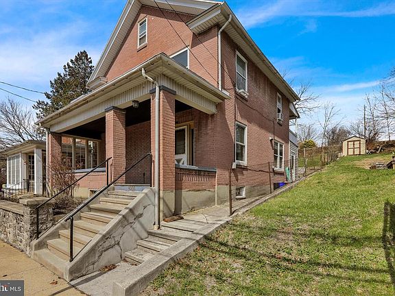 3rd image of 4205 Penn Ave