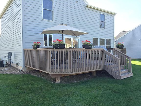 3rd image of 6936 Fairway Vista Dr SE #0