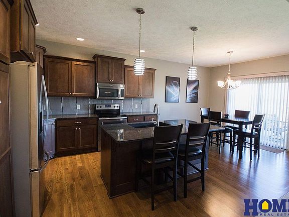 2nd image of 6400 Bridle Ln