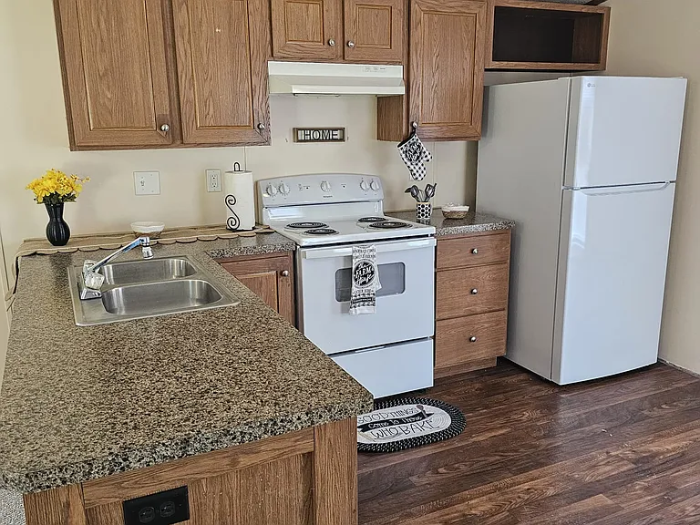Dogwood MHP — Photo 1