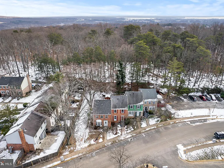 2053 Mayflower Dr — Photo 52