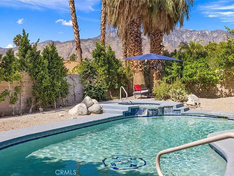 1479 E Francis Dr — Photo 36