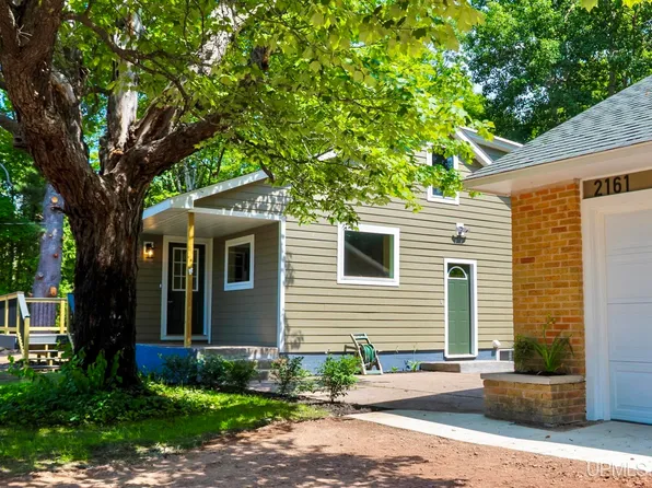 2161 Jasberg St, Hancock, MI 49930
