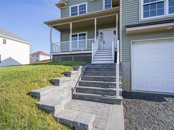 2nd image of 30 Panorama Dr