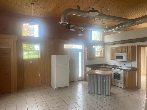 32475 West St Photo 1