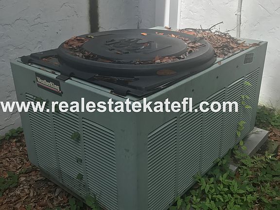 5th image of 304 W Genesee St