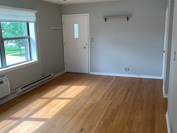 5th image of 1415 Homestead Rd APT 8