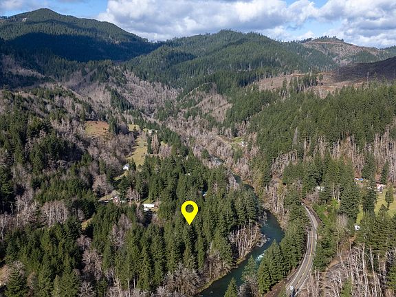 4th image of 680 Wolf Creek Rd