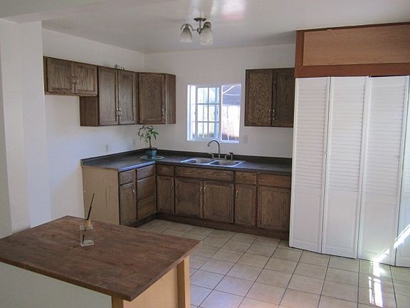 3rd image of 6335 Woodward Ave
