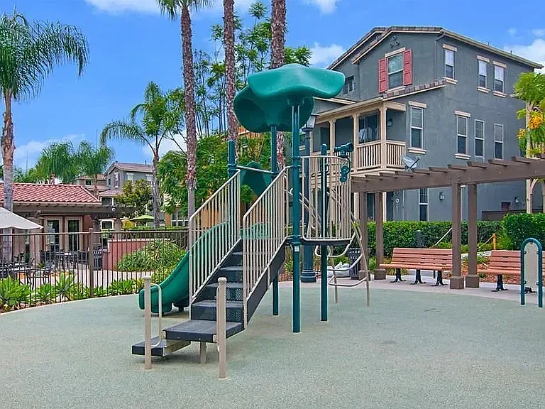 1831 Crimson Ct #8 — Photo 16
