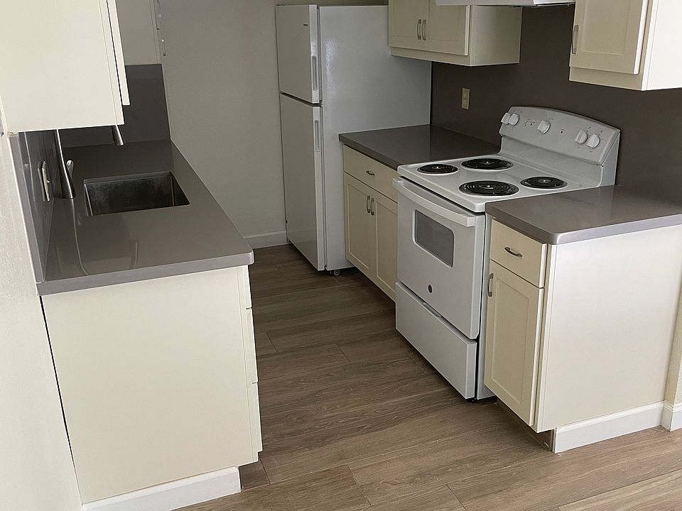 1st image of 3070 Moorpark Ave #11A