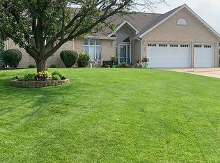 420 Chadwick Cir, Valparaiso, IN 46385