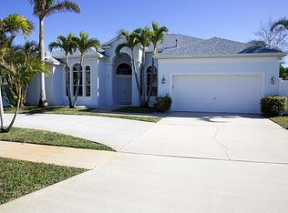 143 Oxford Ct, Indialantic, FL 32903