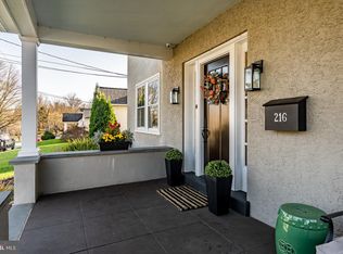 216 Bella Vista Rd, Devon, PA 19333