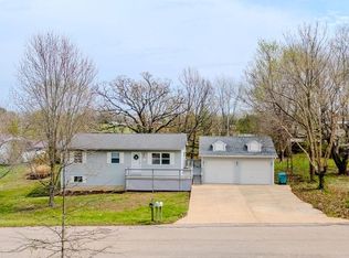 523 Johnson St, Bourbon, MO 65441