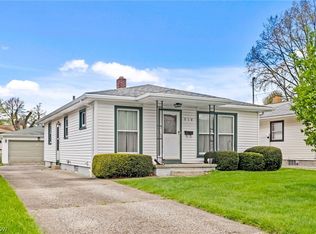 570 Herbert Rd, Akron, OH 44312